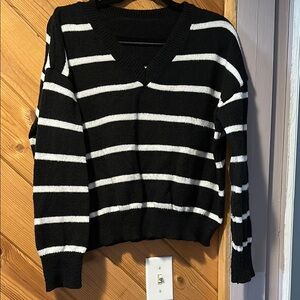SHEIN Black and White V-Neck Sweater with Stripes